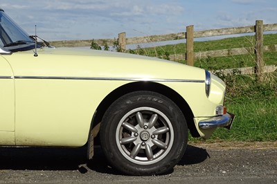 Lot 37 - 1976 MG B Roadster