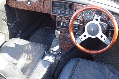 Lot 37 - 1976 MG B Roadster