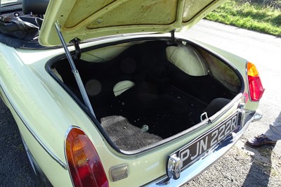 Lot 37 - 1976 MG B Roadster