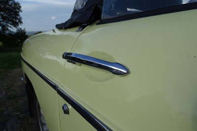 Lot 37 - 1976 MG B Roadster