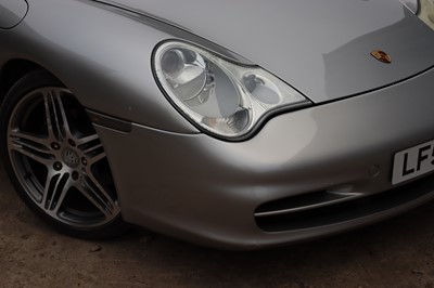 Lot 79 - 2003 Porsche 911 Carrera