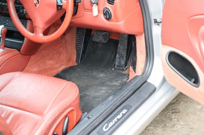 Lot 79 - 2003 Porsche 911 Carrera