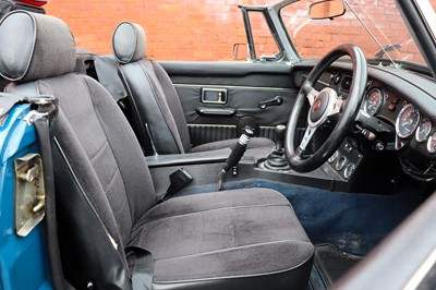 Lot 49 - 1975 MG B Roadster