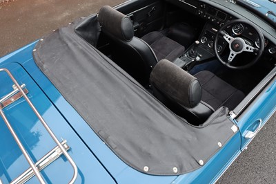 Lot 49 - 1975 MG B Roadster
