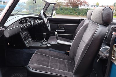 Lot 49 - 1975 MG B Roadster