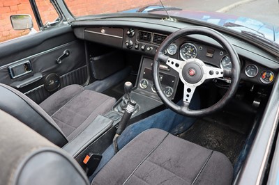 Lot 49 - 1975 MG B Roadster