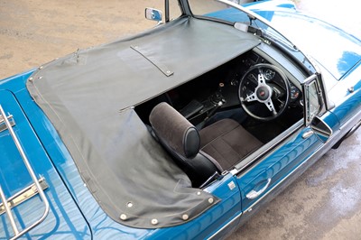 Lot 49 - 1975 MG B Roadster