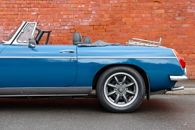 Lot 49 - 1975 MG B Roadster