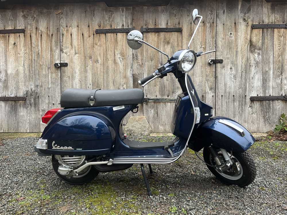 Lot 113 - c.2015 Vespa PX125E