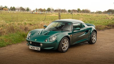 Lot 23 - 1999 Lotus Elise 111S