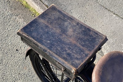 Lot 366 - c.1920s Raleigh 2¾HP Model 1