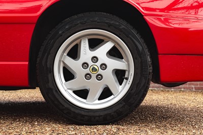 Lot 69 - 1990 Lotus Esprit