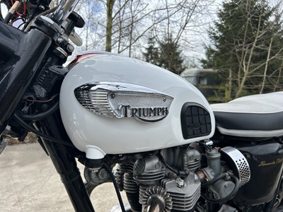 Lot 253 - 1966 Triumph Bonneville T120R