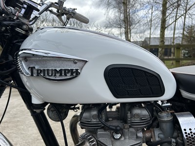 Lot 253 - 1966 Triumph Bonneville T120R