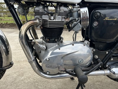Lot 253 - 1966 Triumph Bonneville T120R