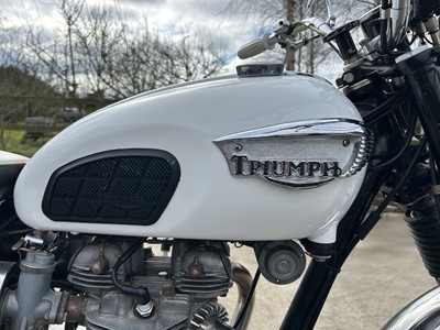 Lot 253 - 1966 Triumph Bonneville T120R