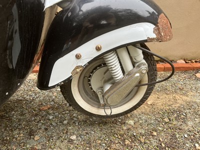 Lot 101 - 1961 Vespa VBB1