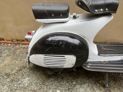 Lot 101 - 1961 Vespa VBB1