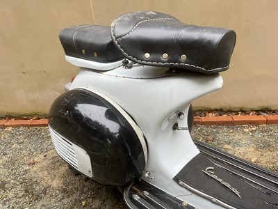 Lot 101 - 1961 Vespa VBB1