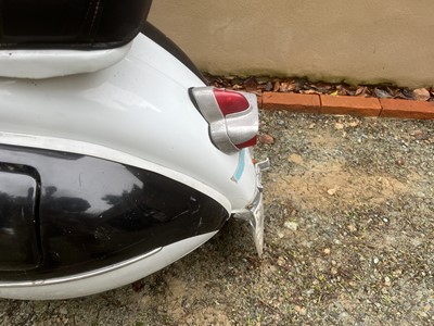 Lot 101 - 1961 Vespa VBB1