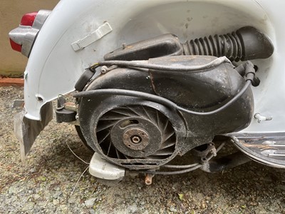 Lot 101 - 1961 Vespa VBB1