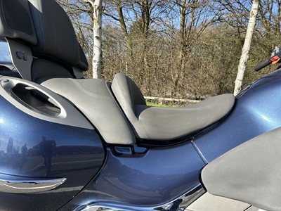 Lot 381 - 2005 BMW K1200 LT04