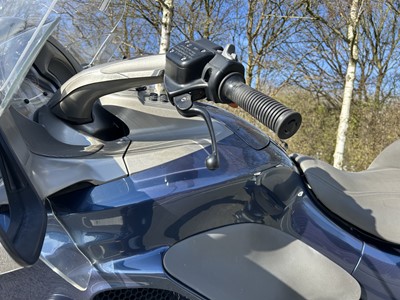 Lot 381 - 2005 BMW K1200 LT04