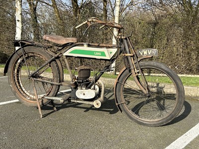 Lot 369 - c.1914 Levis 211cc