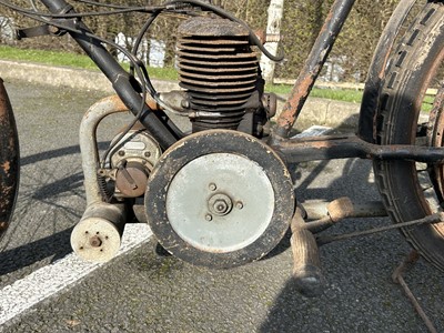 Lot 369 - c.1914 Levis 211cc
