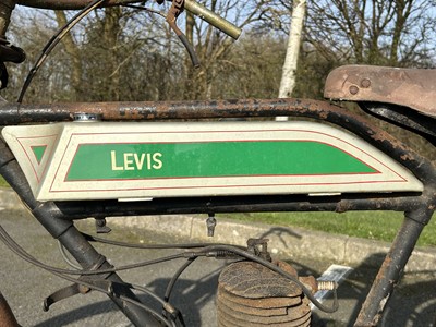 Lot 369 - c.1914 Levis 211cc