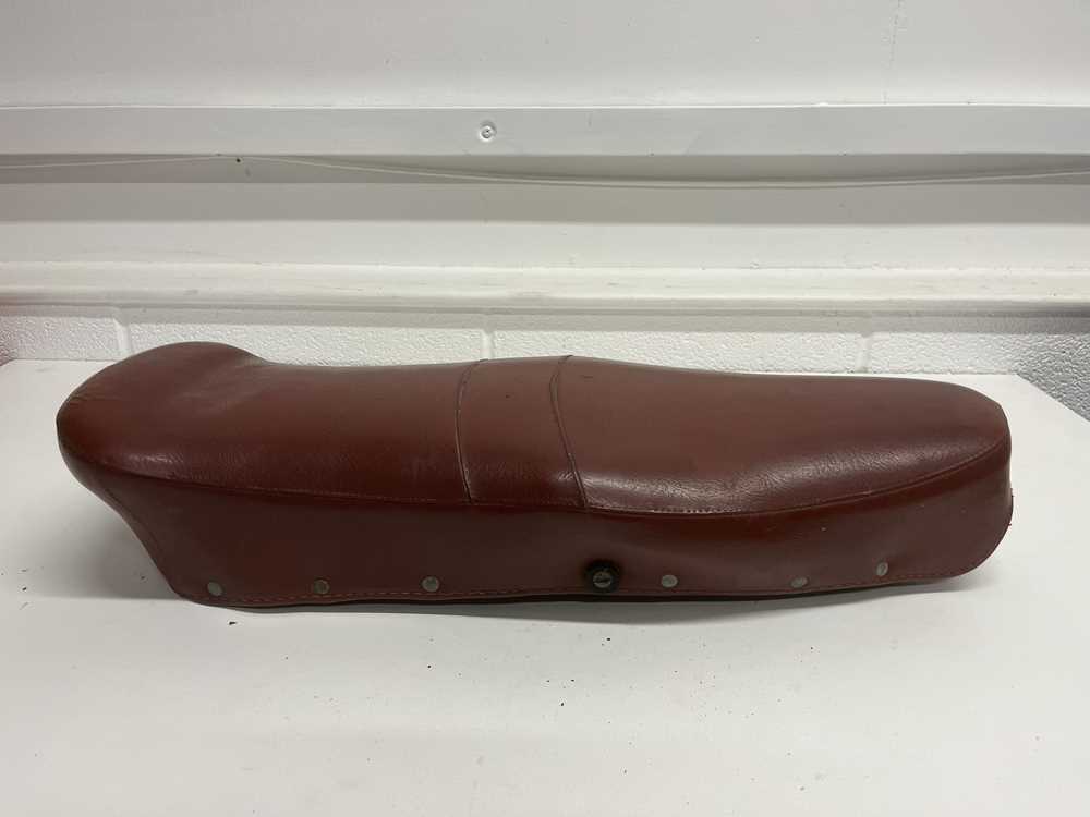 Lot 138 - Original Noemi Rosa seat for SX200
