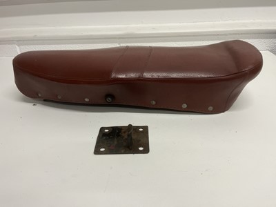 Lot 138 - Original Noemi Rosa seat for SX200