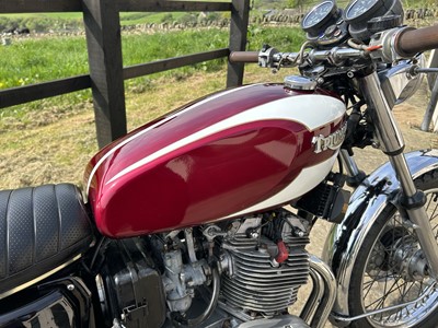 Lot 365 - 1975 Triumph Trident T160