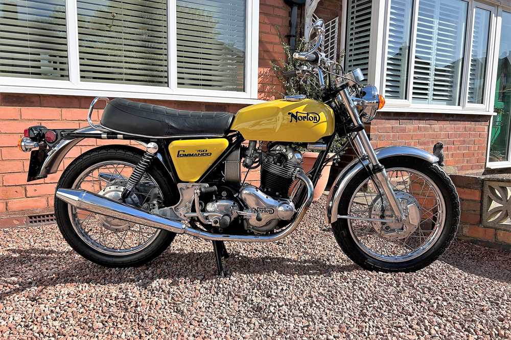 Lot 335 - 1971 Norton 750 Commando