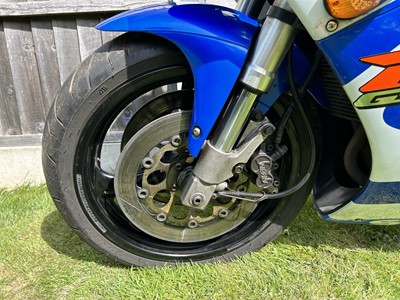 Lot 255 - 1993 Suzuki GSXR750W