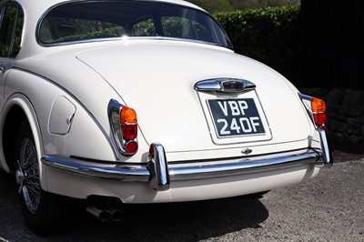 Lot 32 - 1968 Jaguar 240