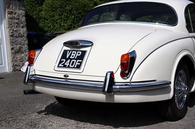 Lot 32 - 1968 Jaguar 240