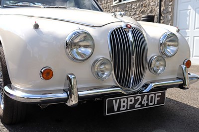 Lot 32 - 1968 Jaguar 240