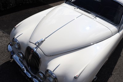 Lot 32 - 1968 Jaguar 240