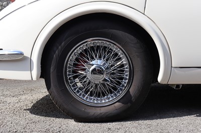 Lot 32 - 1968 Jaguar 240