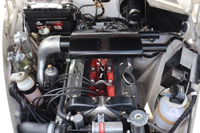 Lot 32 - 1968 Jaguar 240