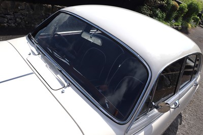 Lot 32 - 1968 Jaguar 240