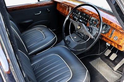 Lot 32 - 1968 Jaguar 240