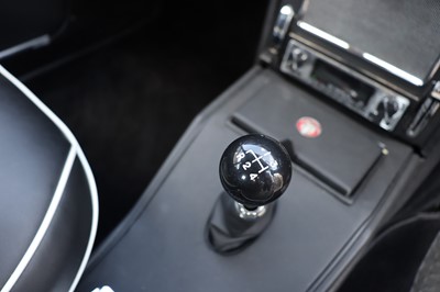 Lot 32 - 1968 Jaguar 240