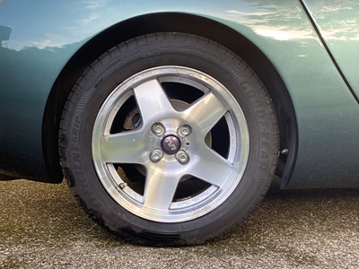 Lot 77 - 1992 TVR Griffith 4.0 250