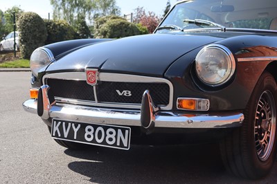 Lot 122 - 1974 MG B GT V8