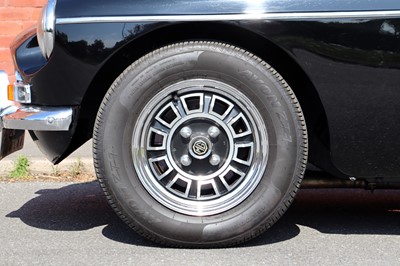 Lot 122 - 1974 MG B GT V8