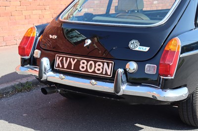 Lot 122 - 1974 MG B GT V8