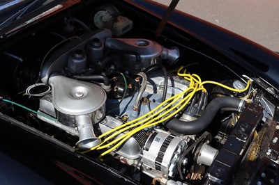 Lot 122 - 1974 MG B GT V8