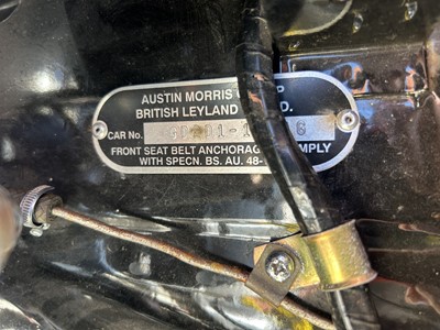 Lot 122 - 1974 MG B GT V8